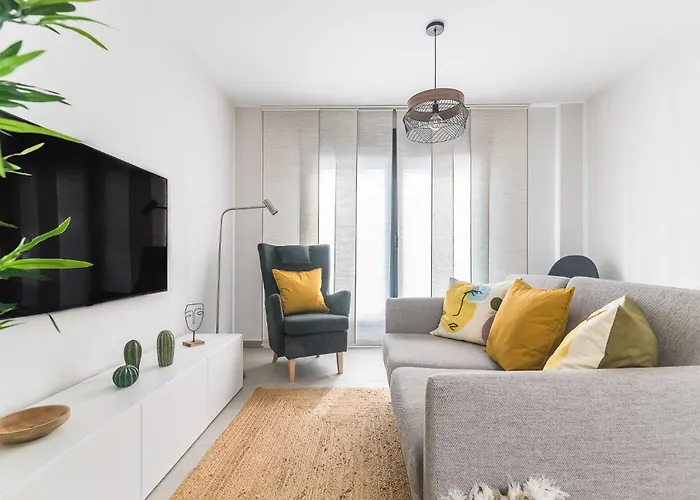 For The Digital Nomads Next To The לאס פאלמס דה גראן קנאריה